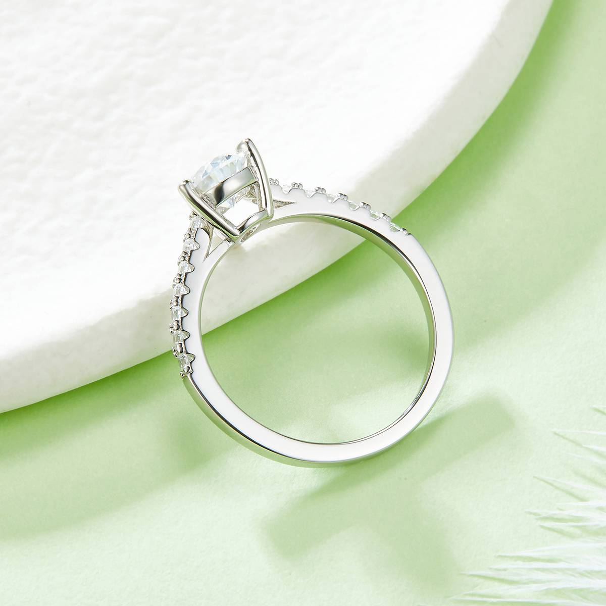 Micro inlaid pear shaped S925 silver plated white gold moissanite diamond women's ring 1.0 carat D-grade